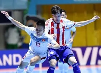 Tuyển Việt Nam không thể tạo nên bất ngờ trước Paraguay. Ảnh: VFF