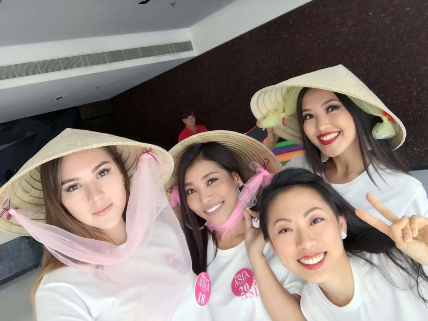 linh huynh dang quang hoa hau nhan ai chau a 2017 58723