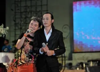 Dù có những thị phi bên lề nhưng Đàm Vĩnh Hưng và Hoài Linh vẫn một mực thương nhau