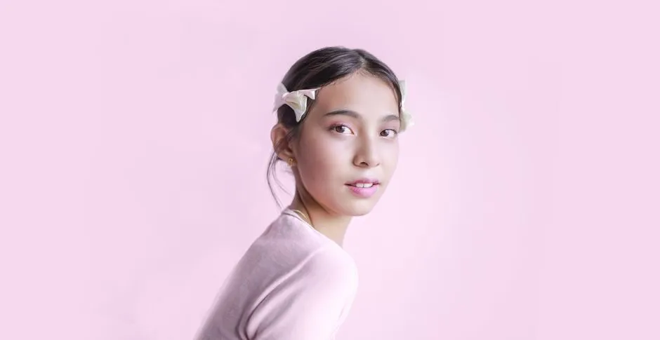 Hình nền avatar cute nữ dùng cho mạng xã hội
